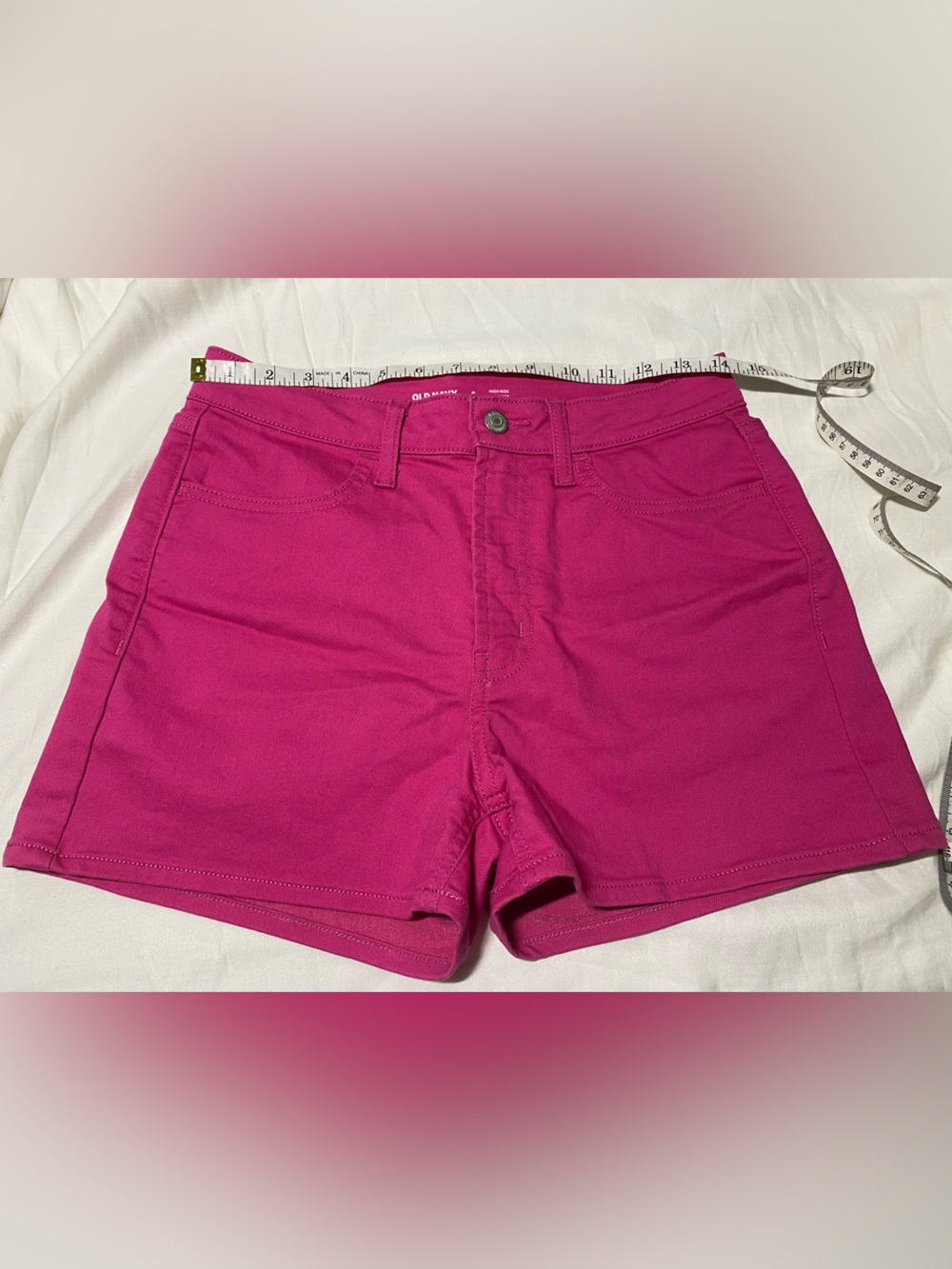 NWOT - Old Navy - High Rise WOW - Fuchsia Cotton Blend Jean Shorts